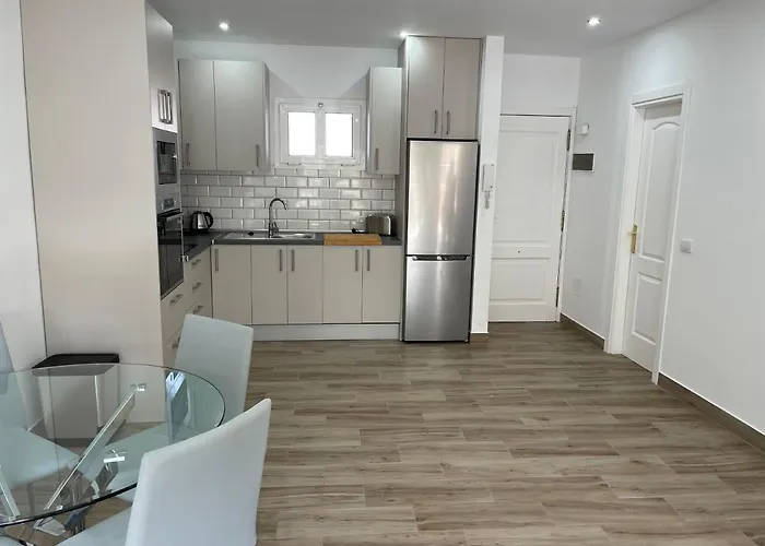 Apartment Neue Terrassenwohnung Mit Pool *